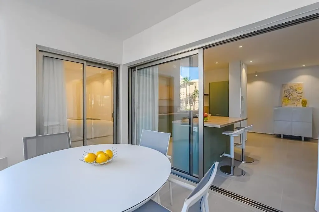 Luxury 2 Bedrooms Apartment In Palm-Mar, Tenerife 0*, パルム・マール スペイン